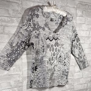 Chico's V Neck Print Tee Shirt